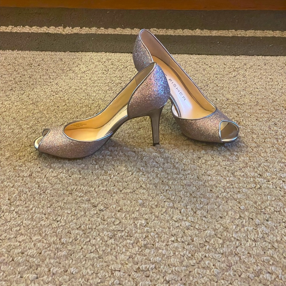 marc fisher rose-gold color
